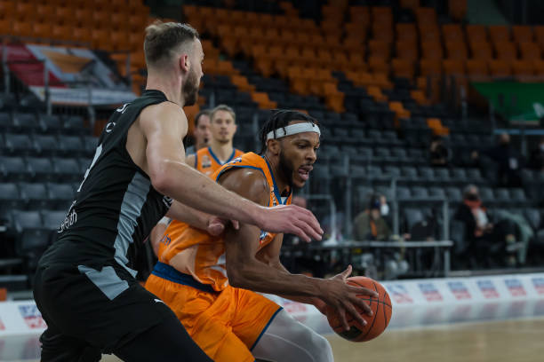 借着关键时 借着关键时